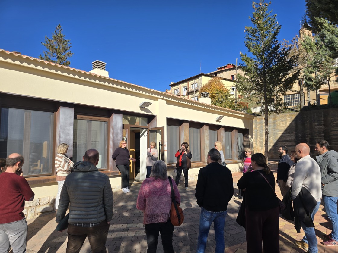 Los grupos de desarrollo rural de Euskadi conocen el modelo de multiservicio rural