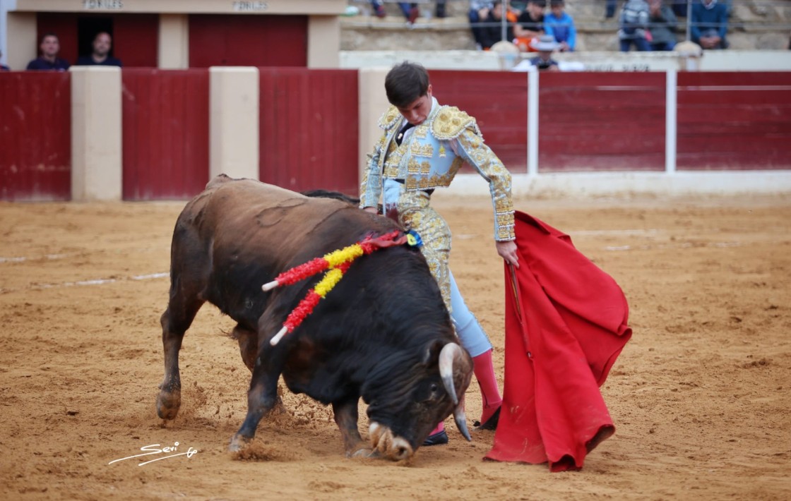 Aarón Palacio y ‘El Tato’ protagonizan la charla del aniversario de la plaza de Teruel