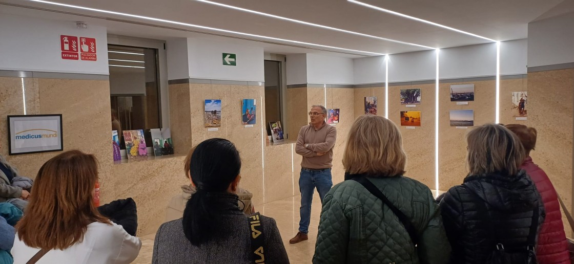 Medicus Mundi expone  en el Centro San Julián  la muestra ‘Las tres S’