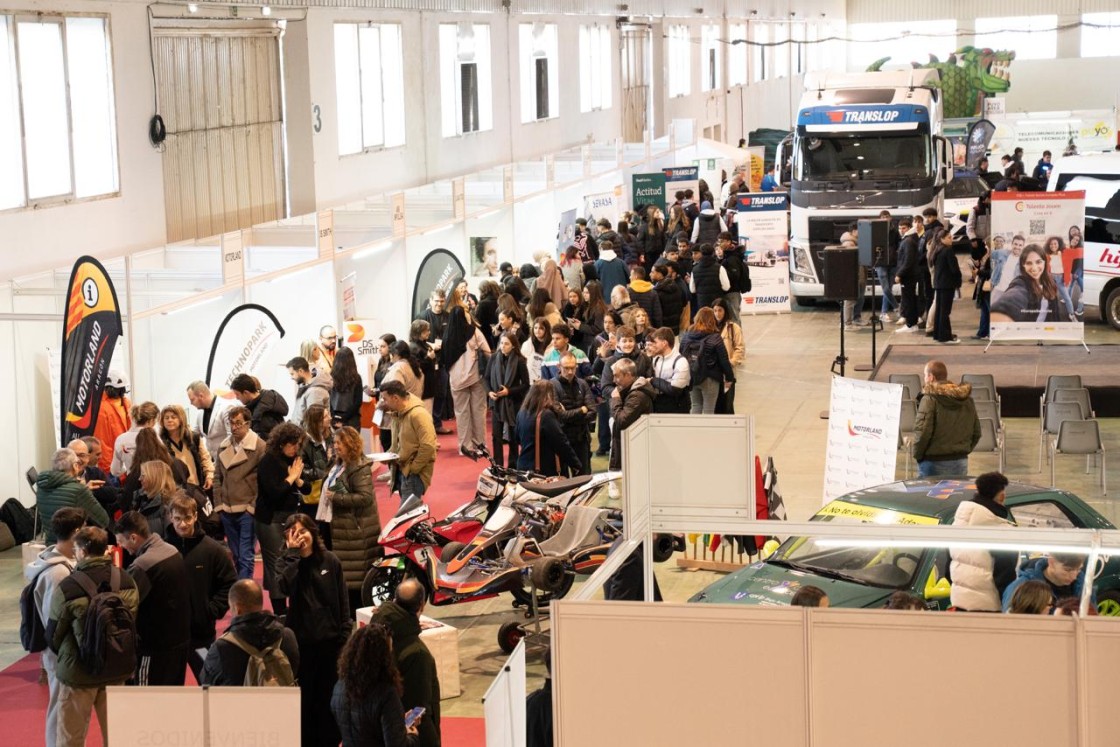 La Feria de Empleo del Bajo Aragón reúne a más de 30 empresas con más de 200 ofertas y 600 personas inscritas