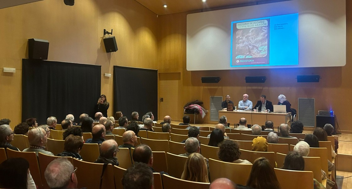 Benavente presenta el primer volumen de una serie que recorrerá la historia del Bajo Aragón