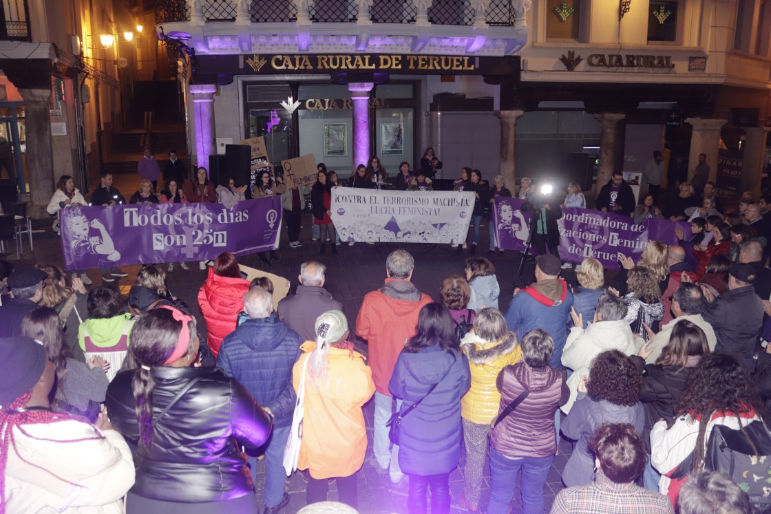 Manifestación de la Columna  y la Coordinadora Feministas
