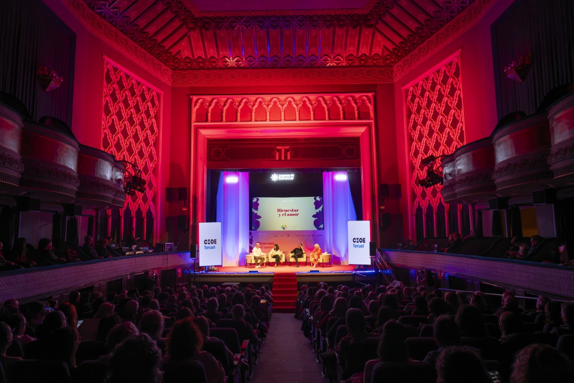 Teruel vuelve a conjugar el verbo amar en  el Congreso del Bienestar de la cadena SER
