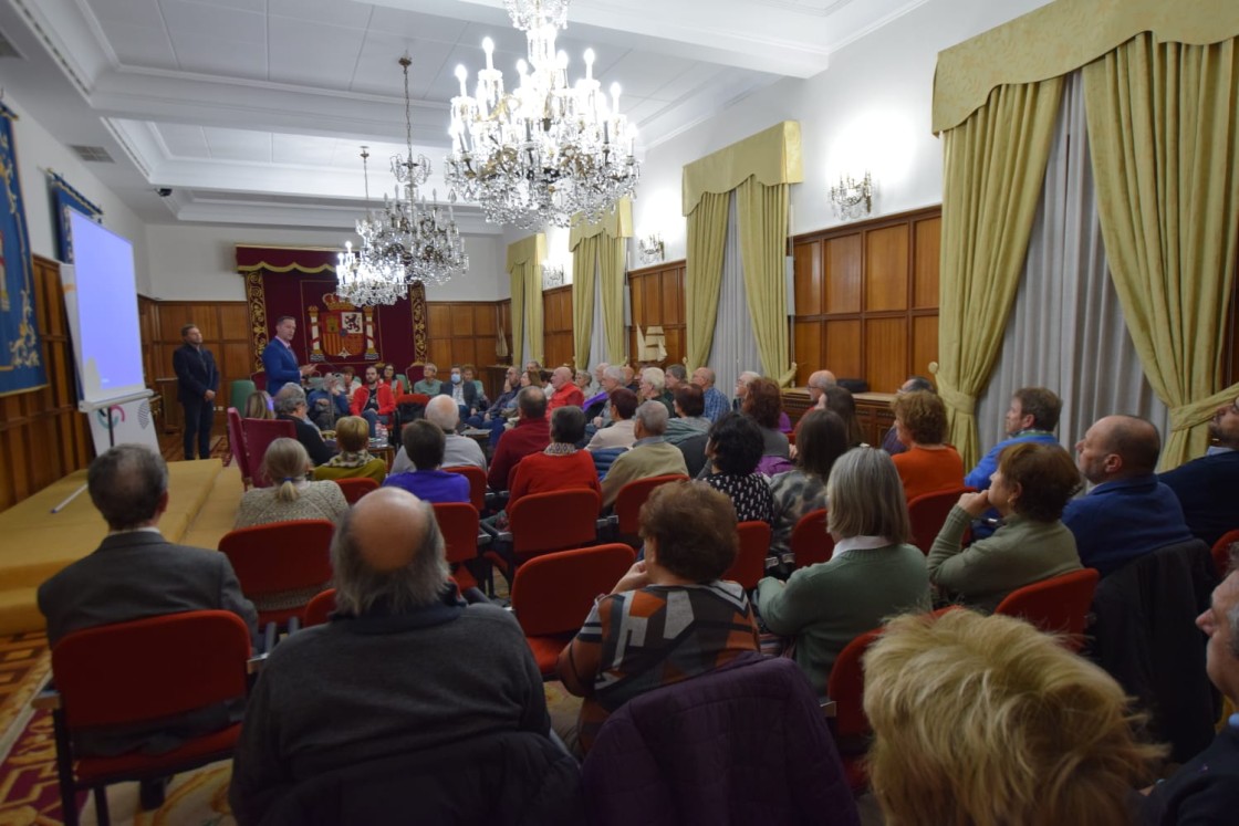 Expertos y familiares rescatan historias silenciadas de maestros represaliados