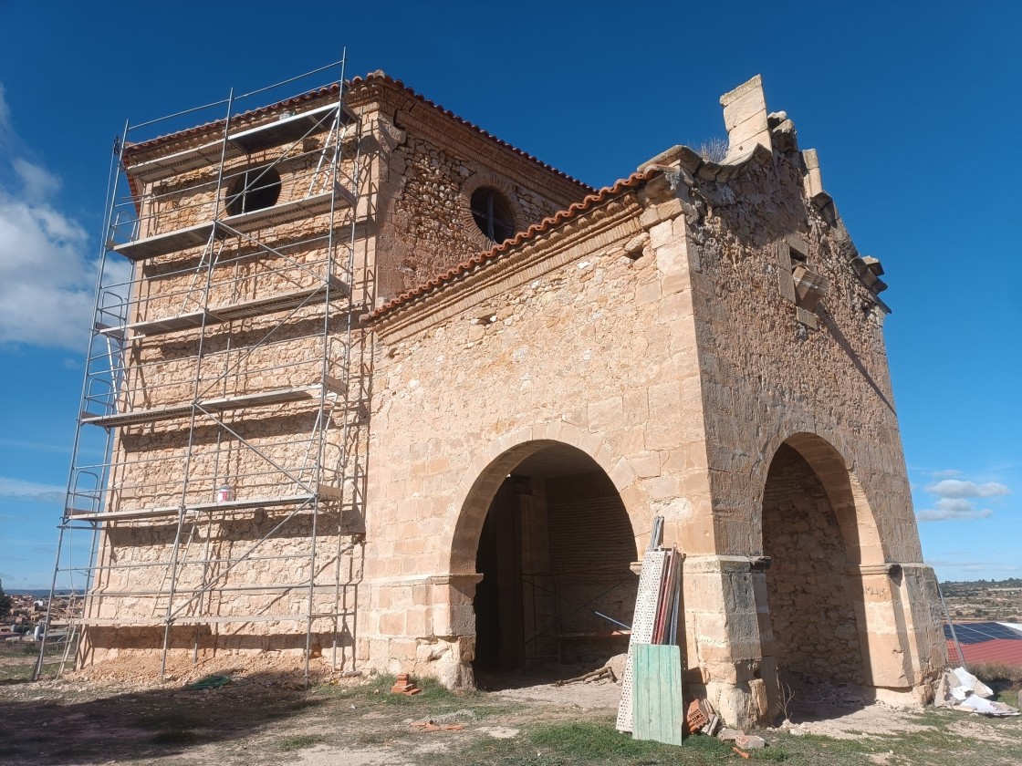Aguaviva inicia la consolidación  de la ermita de San Gregorio