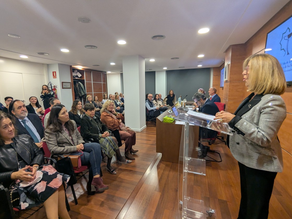 La falta de relevo generacional amenaza también a las farmacias rurales