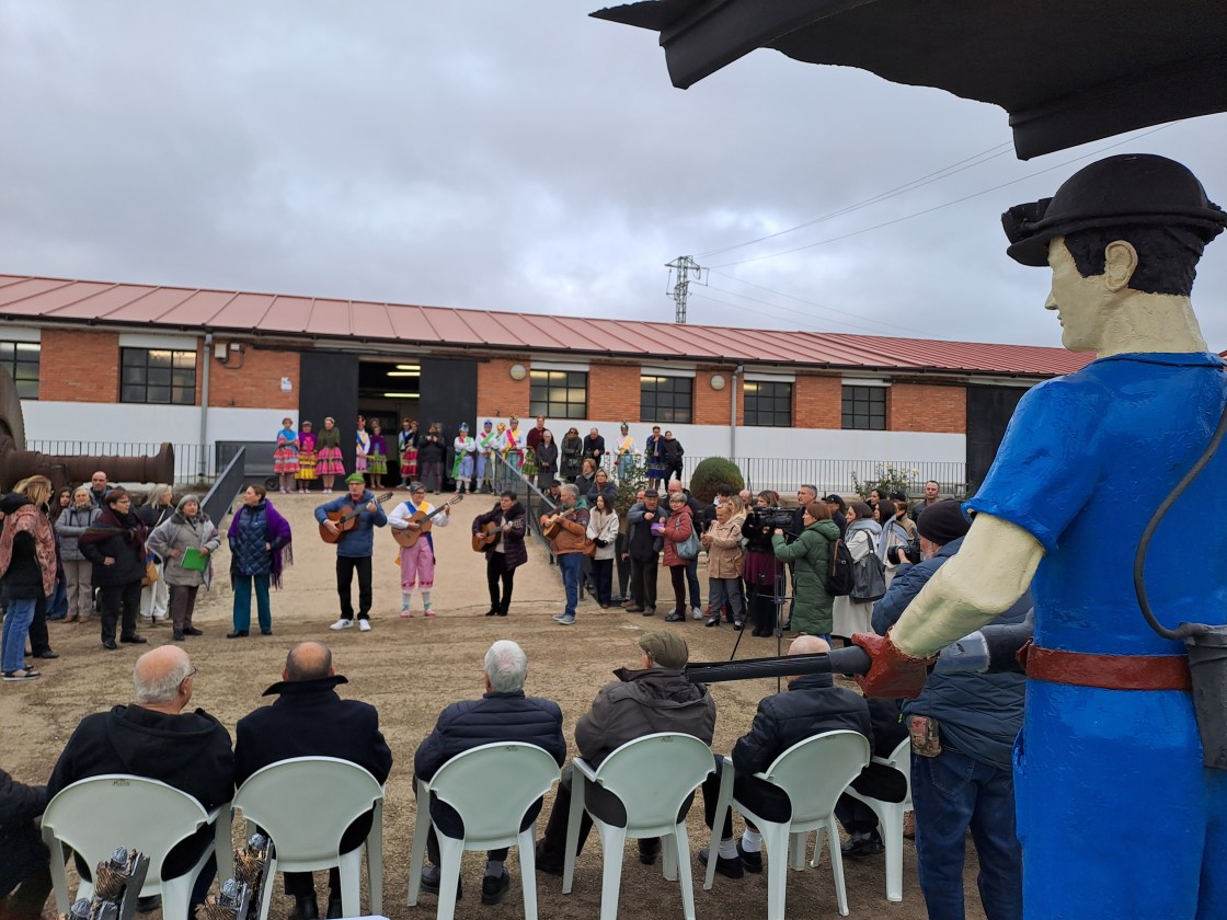 El brindis por Santa Bárbara pone la guinda al XX aniversario del Museo Minero de Andorra
