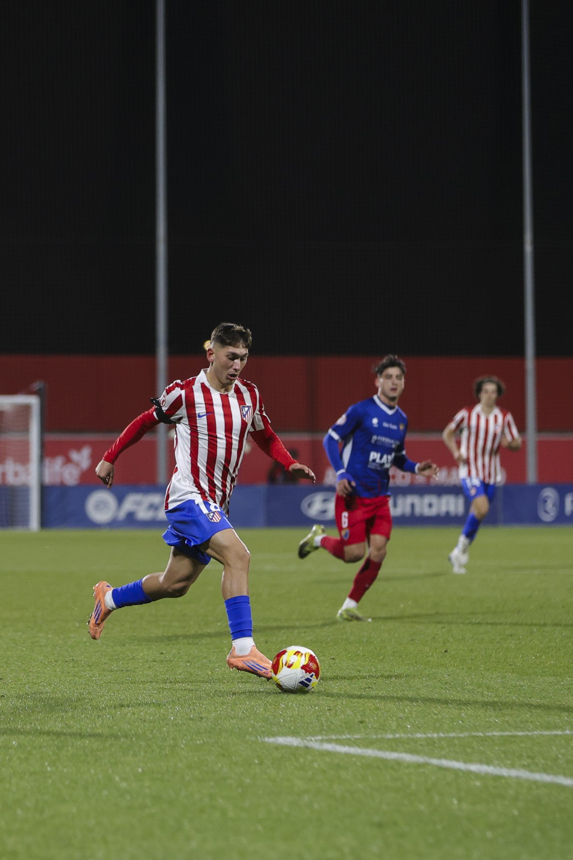 Al CD Teruel se le seca la pólvora y la categoría castiga