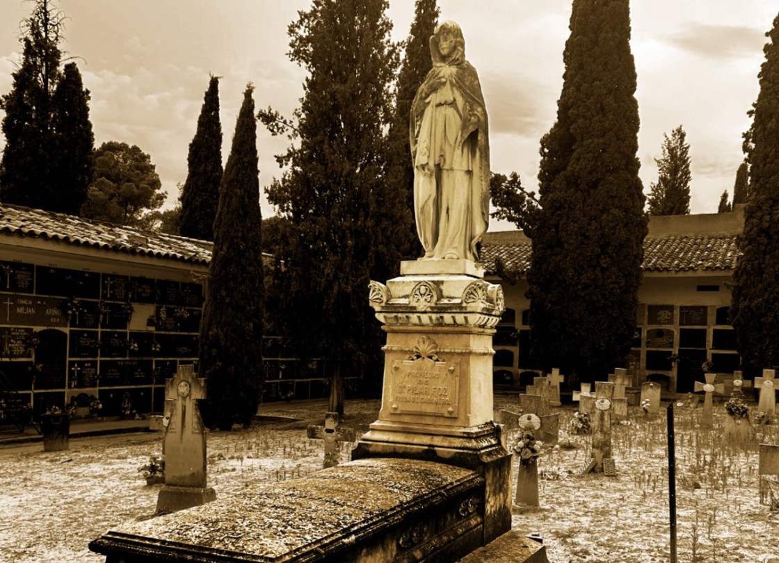 Jorge Egea desvela el misterio de una escultura mortuoria en Alcañiz