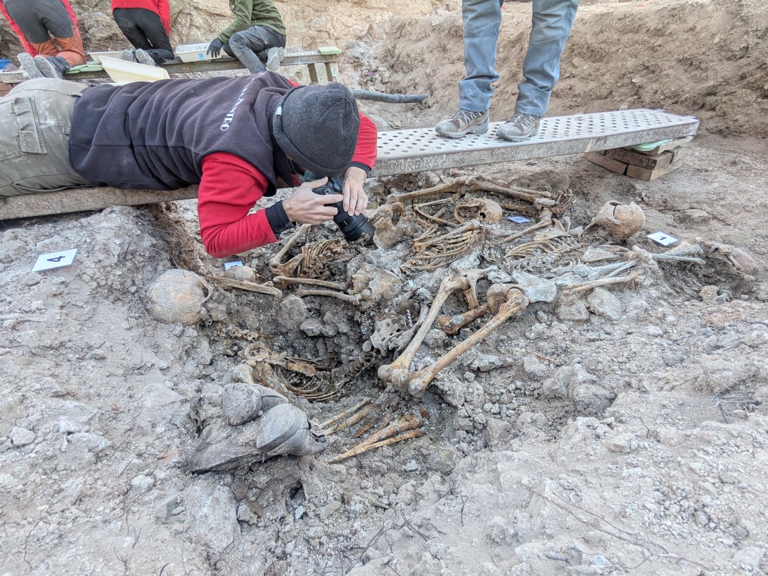 La exhumación de las fosas de Albarracín recupera nueve víctimas de la guerra