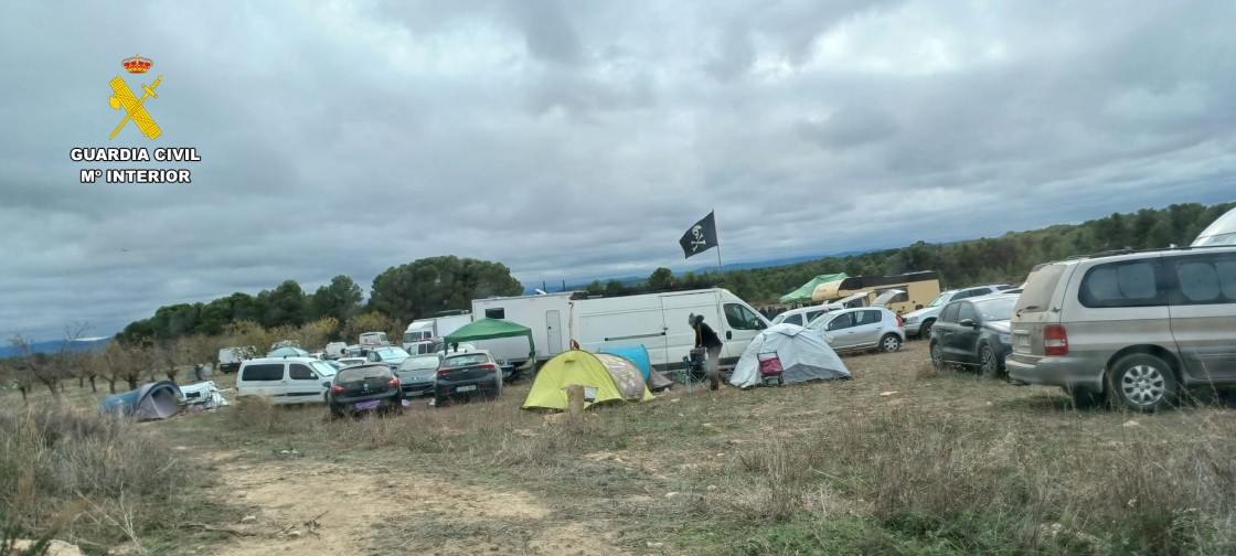 Finalizada la ‘rave’ ilegal de Mazaleón con una detención y varias sanciones