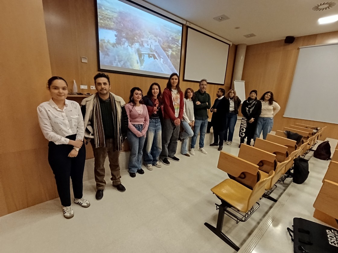 Un mes en una alquería modernista de Alzira para crear tres obras de arte