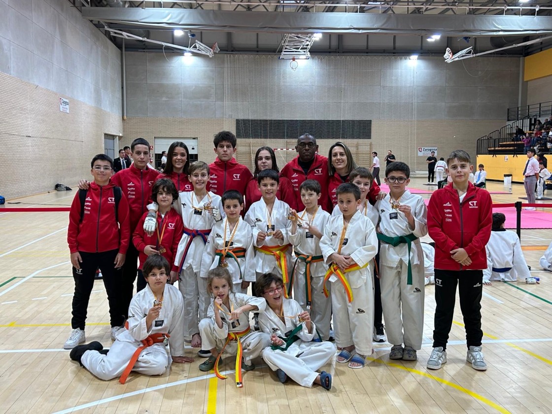 Varios clubes de la provincia brillan en el Campeonato de Aragón de taekwondo