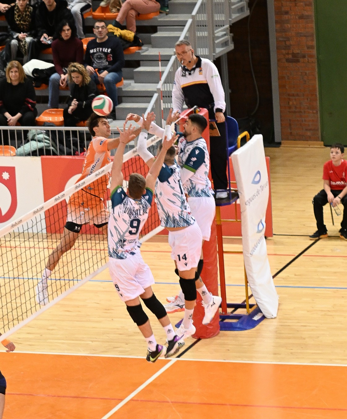 Pamesa se agiganta en Los Planos y suma ante Unicaja tres puntos fundamentales (3-1)