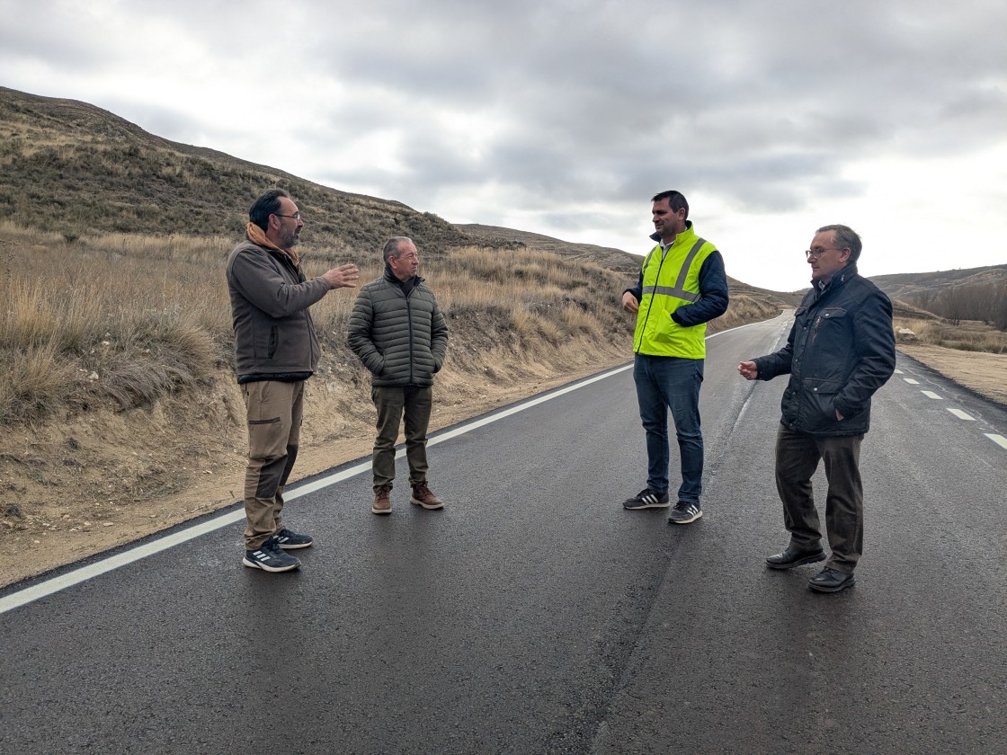La DPT mejora los cinco kilómetros de firme de la vía entre Torre los Negros y Barrachina