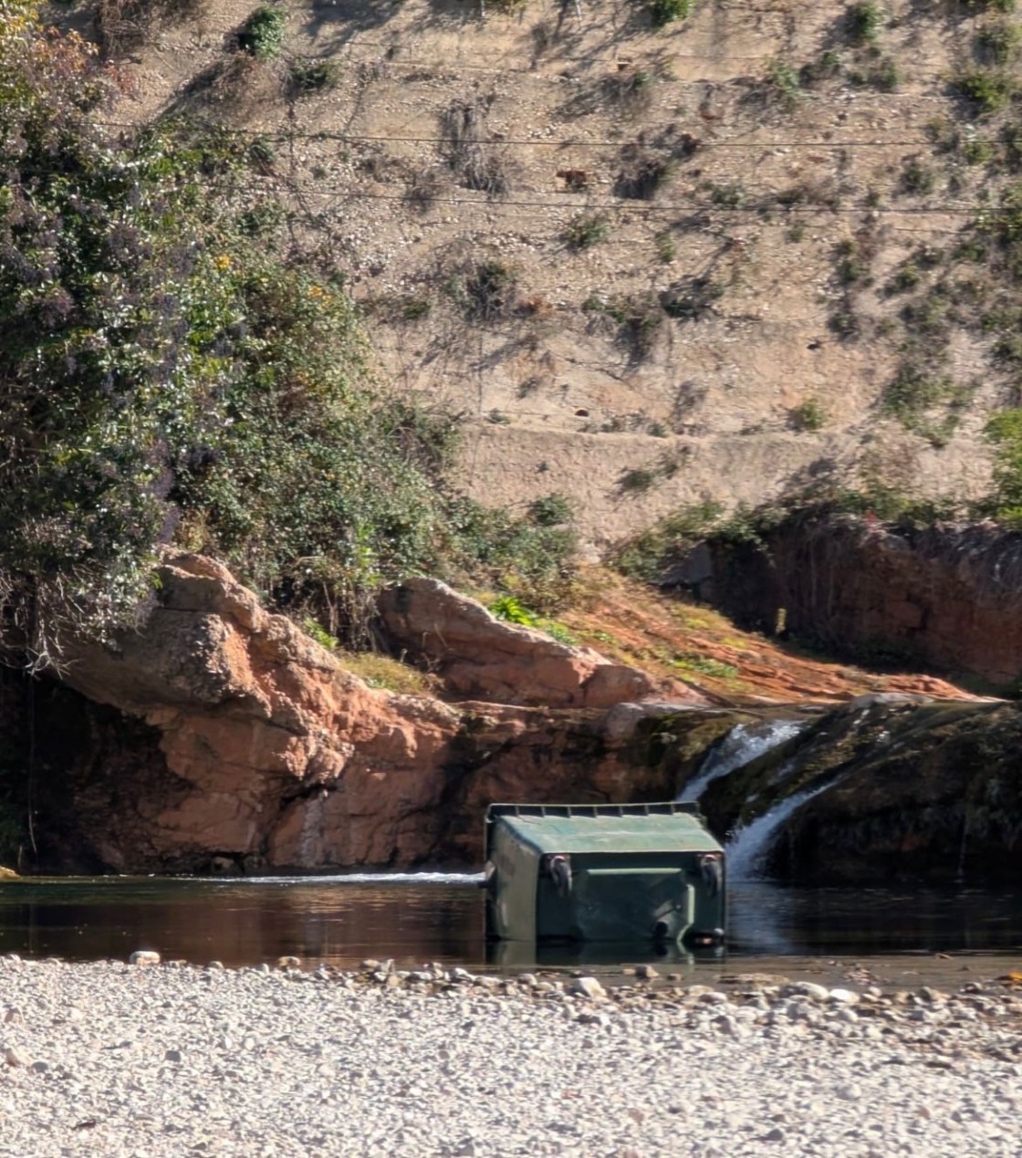 Beceite denuncia actos vandálicos durante la madrugada del sábado