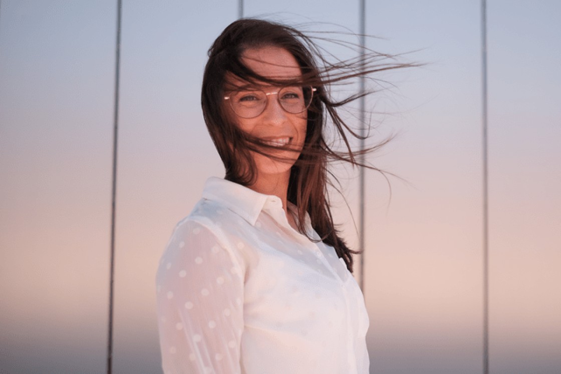 Laura Martín, logopeda especialista en voz: “Las mujeres tenemos un rol  de cuidadoras que nos lleva  a anteponer a los pacientes”