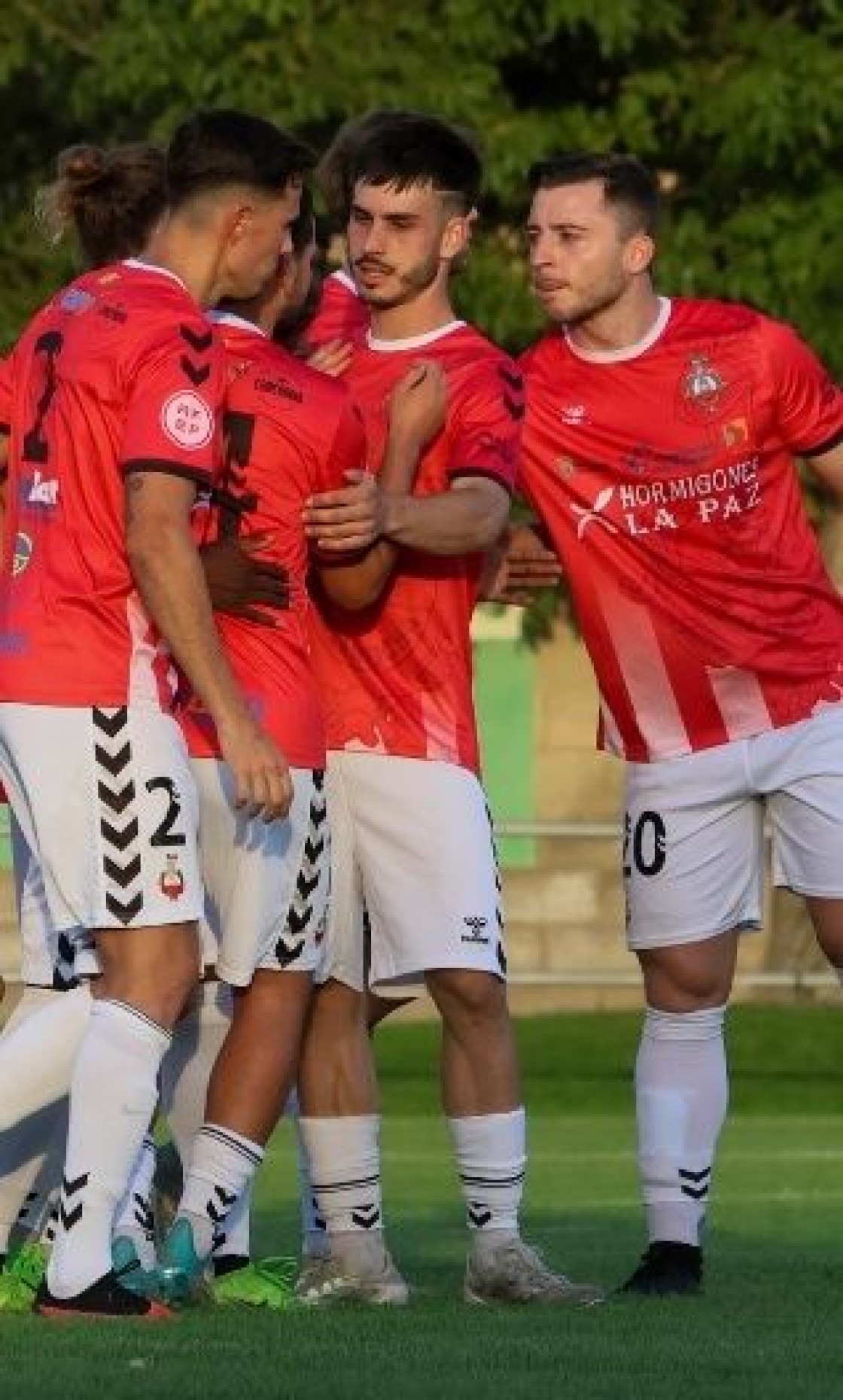 Tercera RFEF: liderato en juego en Jumaya, la vida en noventa minutos en La Vega