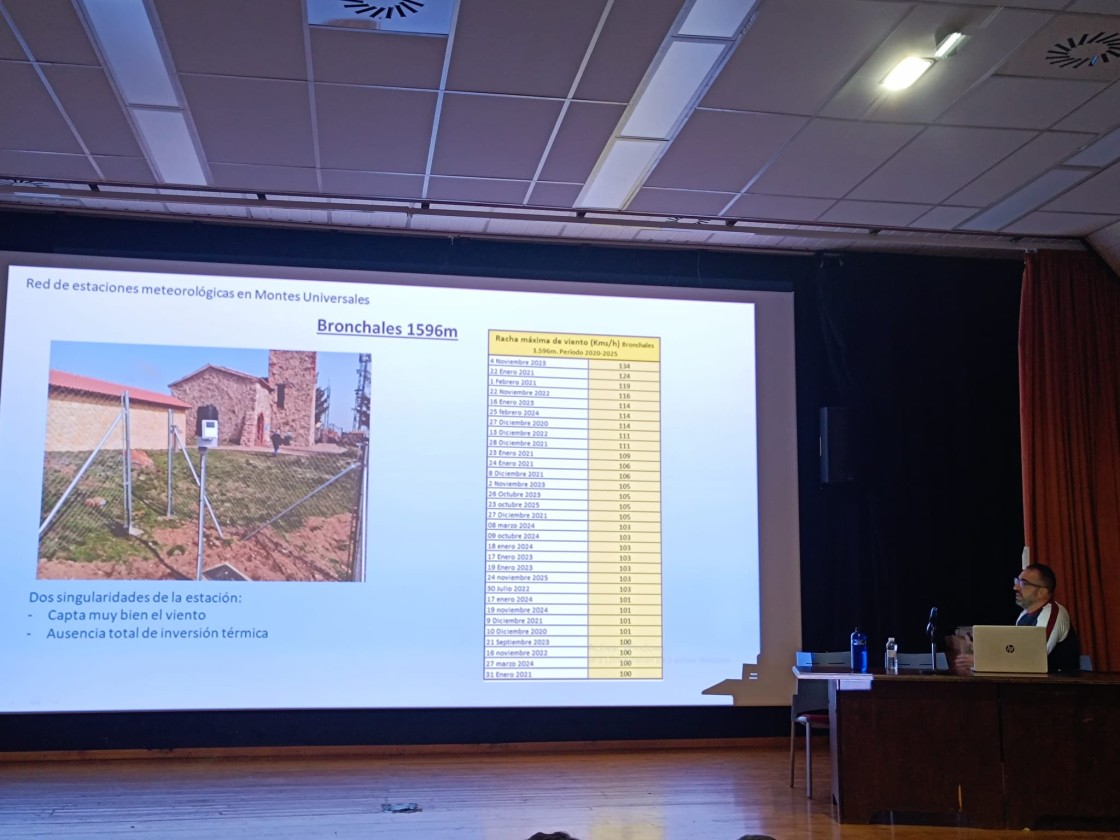 Divulgadores y meteorólogos se reúnen para compartir datos y experiencias