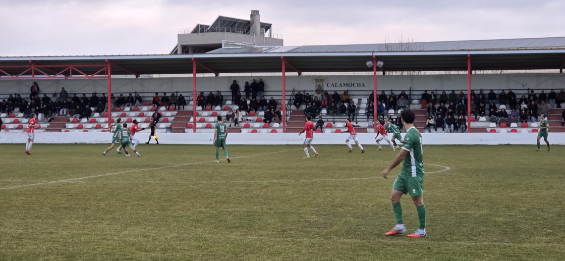 El Calamocha roza la victoria ante el Cuarte (1-1) y otra vez comparte liderato en Tercera