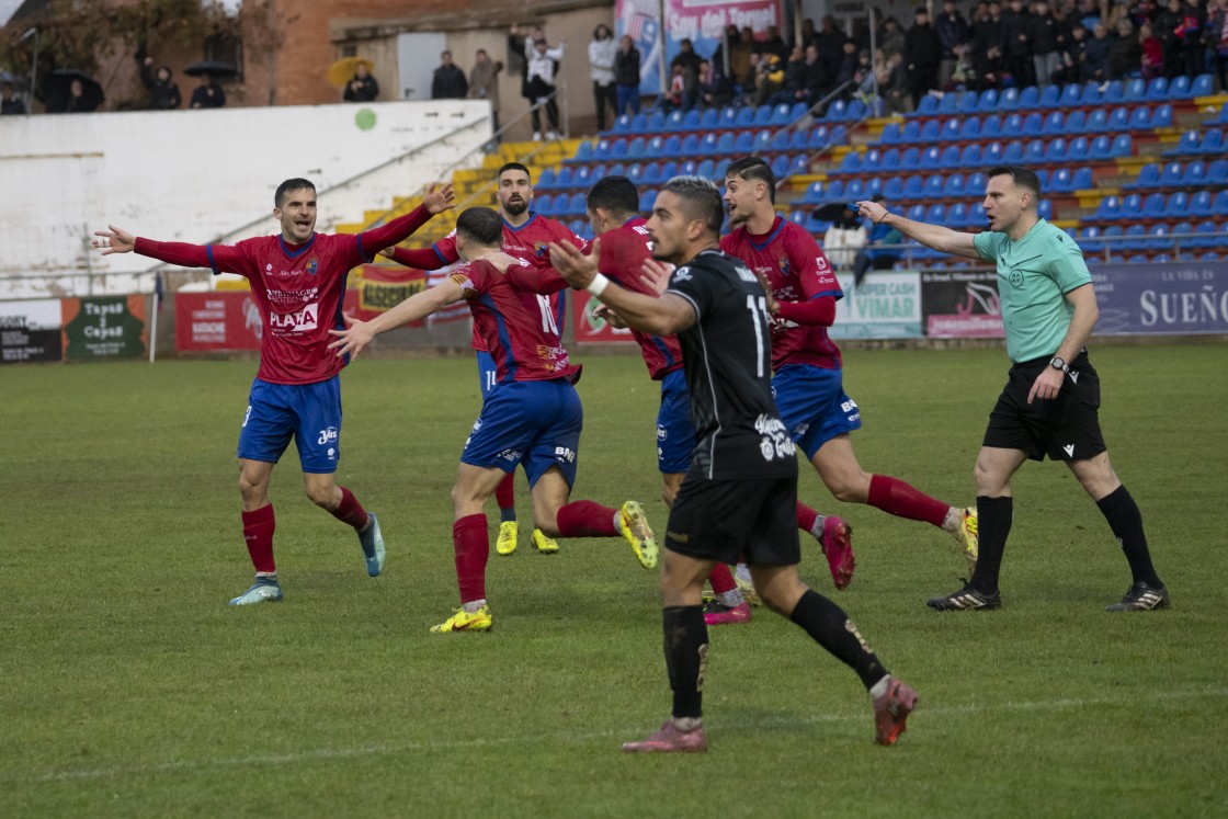 “Pico y pala”, y el CD Teruel ya va por el mes de marzo de hace dos cursos