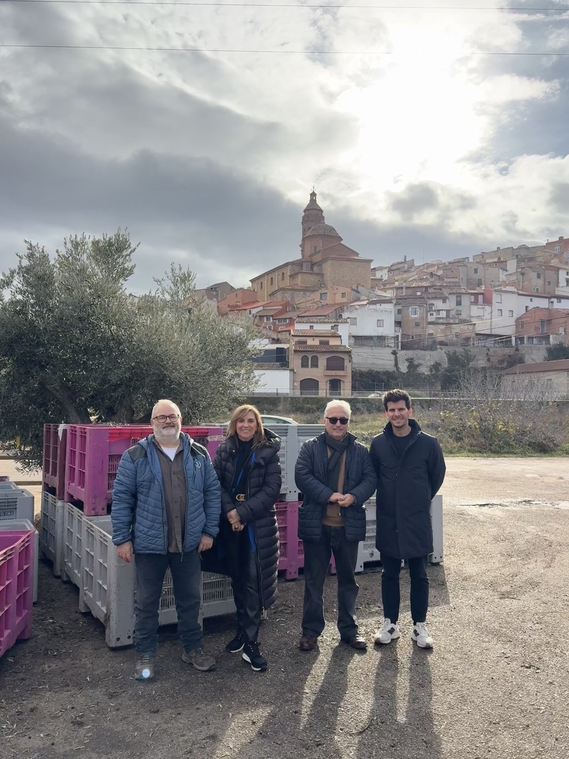 Rincón, en Oliete: “No solo se recuperan olivos, se recupera autoestima y vida”