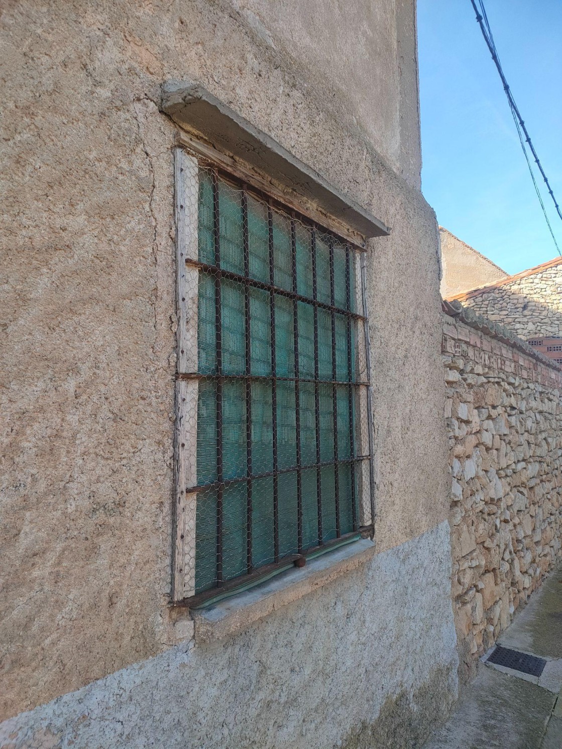 La vivienda en el medio rural: historias no sólo de barro y adobe