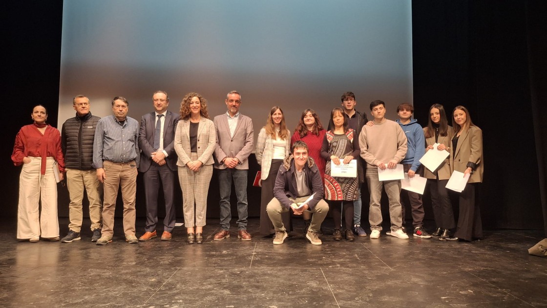 Cámara y DGA fomentan el relevo generacional en el instituto de Andorra