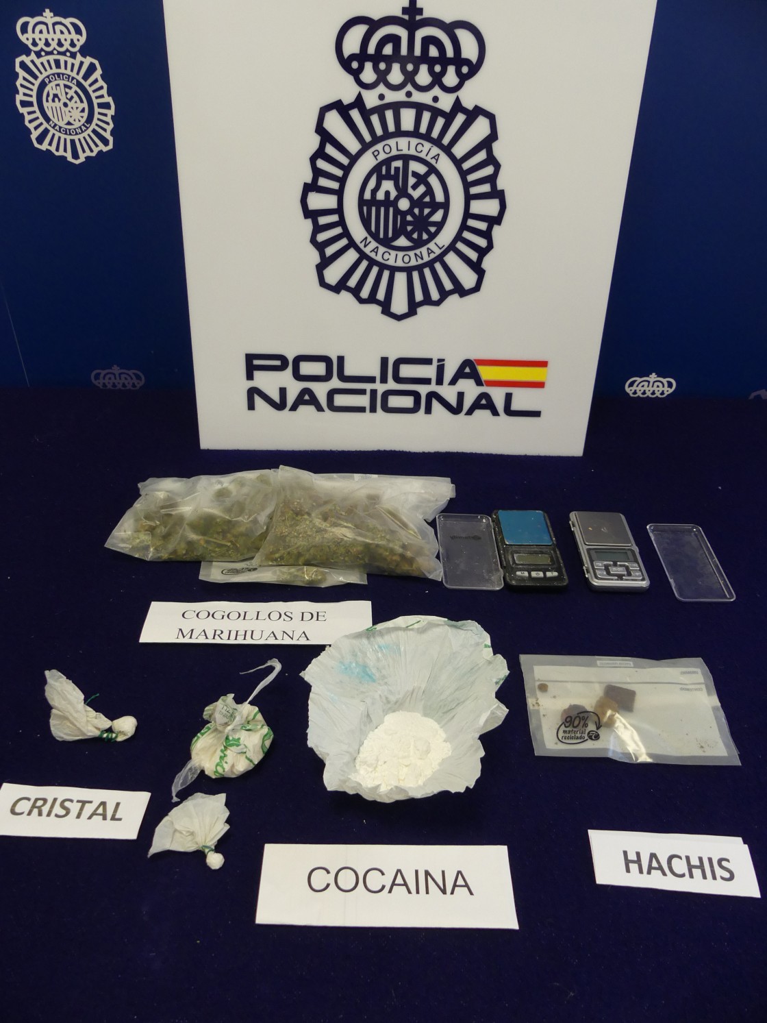 La Policía Nacional detiene a dos personas por un delito contra la salud pública