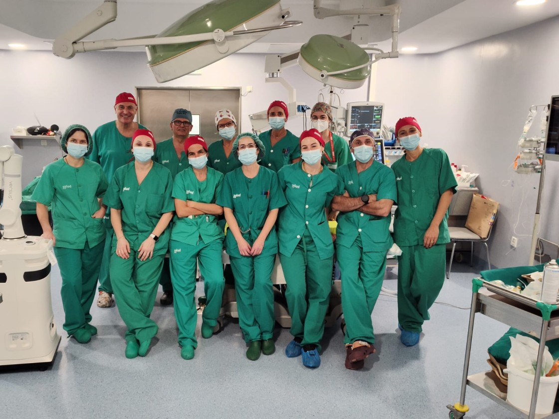 Las tres primeras intervenciones con Versius,  un reto para los equipos de cirugía del Polanco