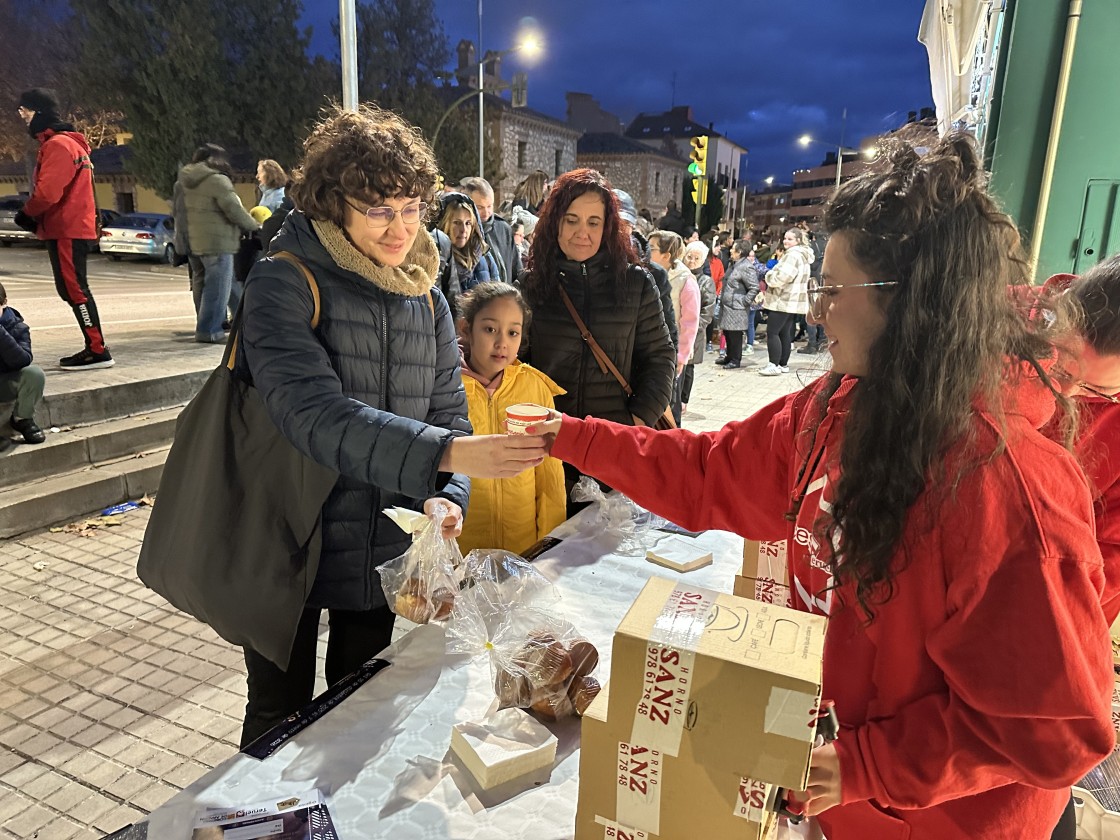 Las asociaciones de comerciantes animan la Navidad con talleres y dulces