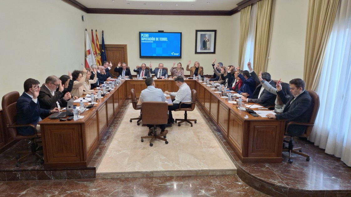 Respaldo unánime en la DPT al proyecto de restitución del puente sobre el Aguasvivas en Vinaceite