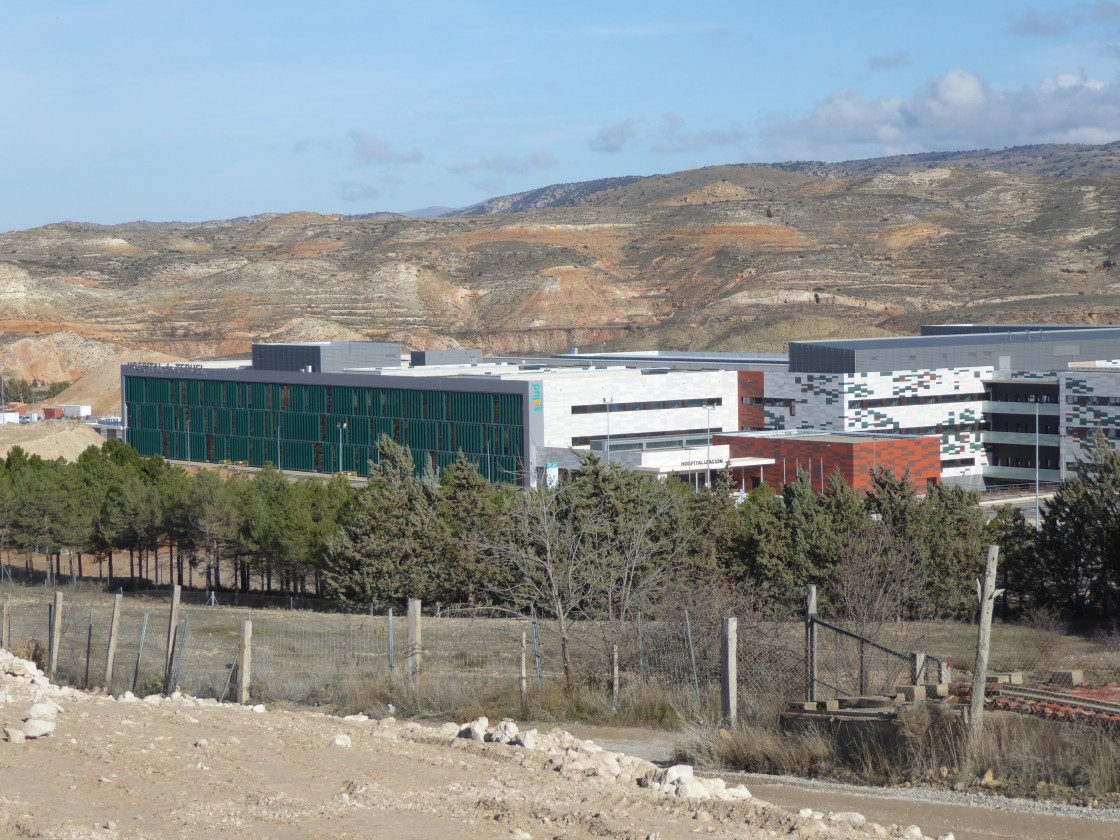 El traslado al nuevo Hospital de Teruel durará  hasta finales de 2026 o principios de 2027