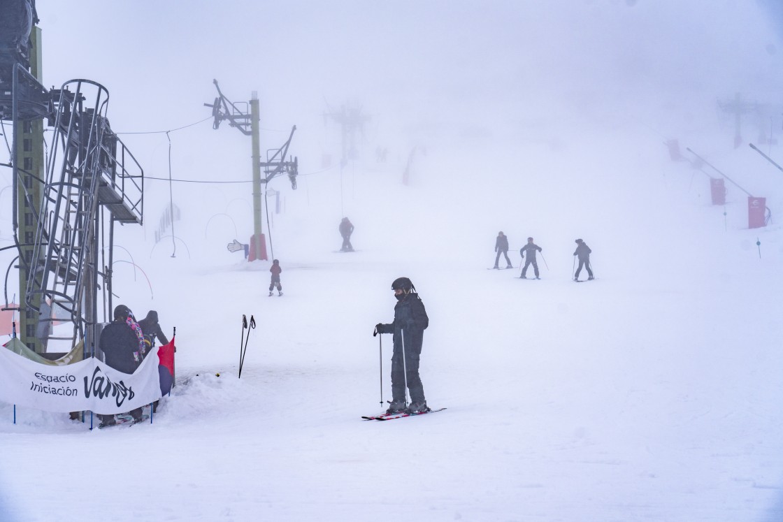 Nieve de Teruel arranca las navidades con 22,5 kilómetros esquiables y 210 empleados