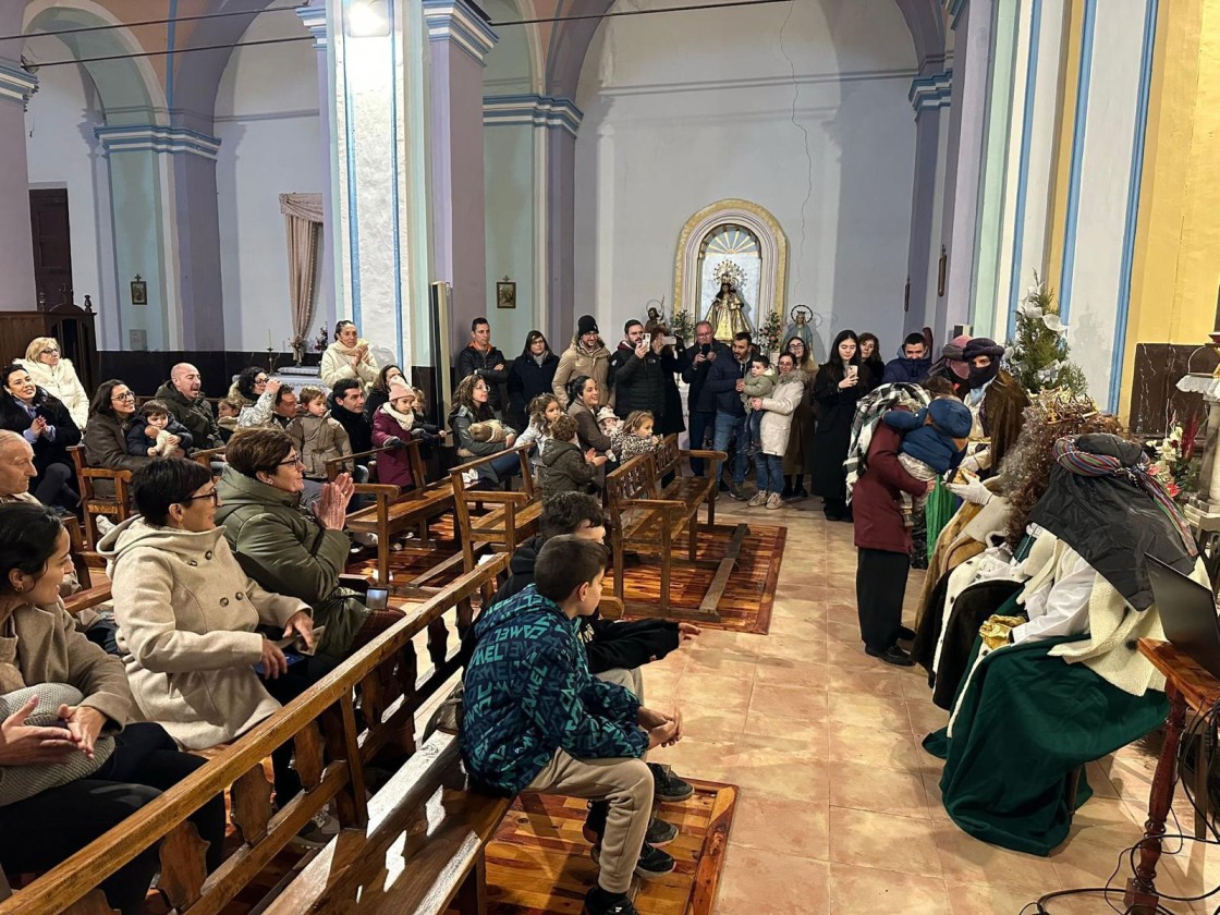 Sus Majestades de Oriente visitan esta tarde toda la provincia bien cargados de regalos