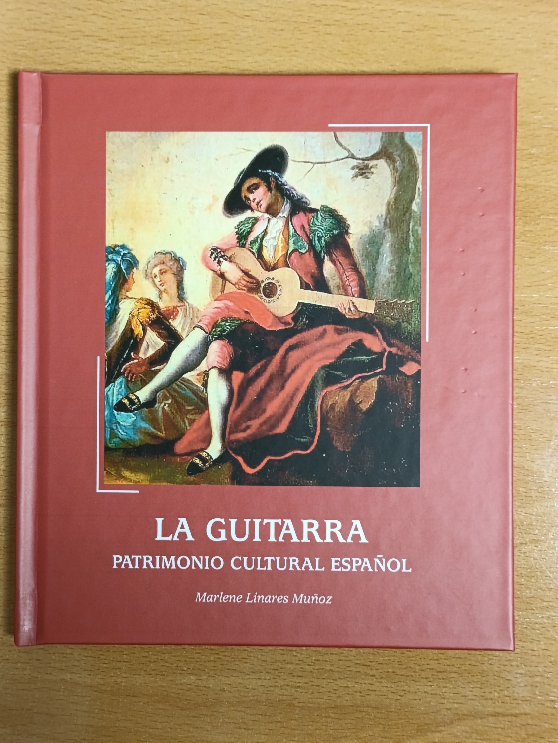 Marlene Linares publica un breve ensayo sobre la historia y desarrollo de la guitarra
