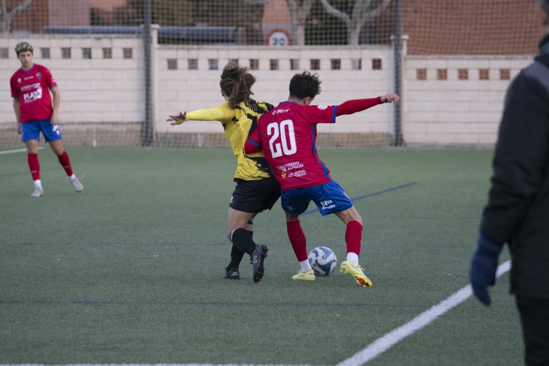Juanra trae a un internacional sub-17 a caballo entre el Teruel y el filial