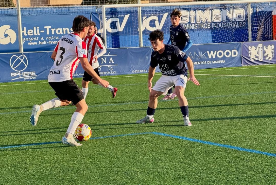 El Utebo de Meseguer golea a la UD Logroñés de Mendia