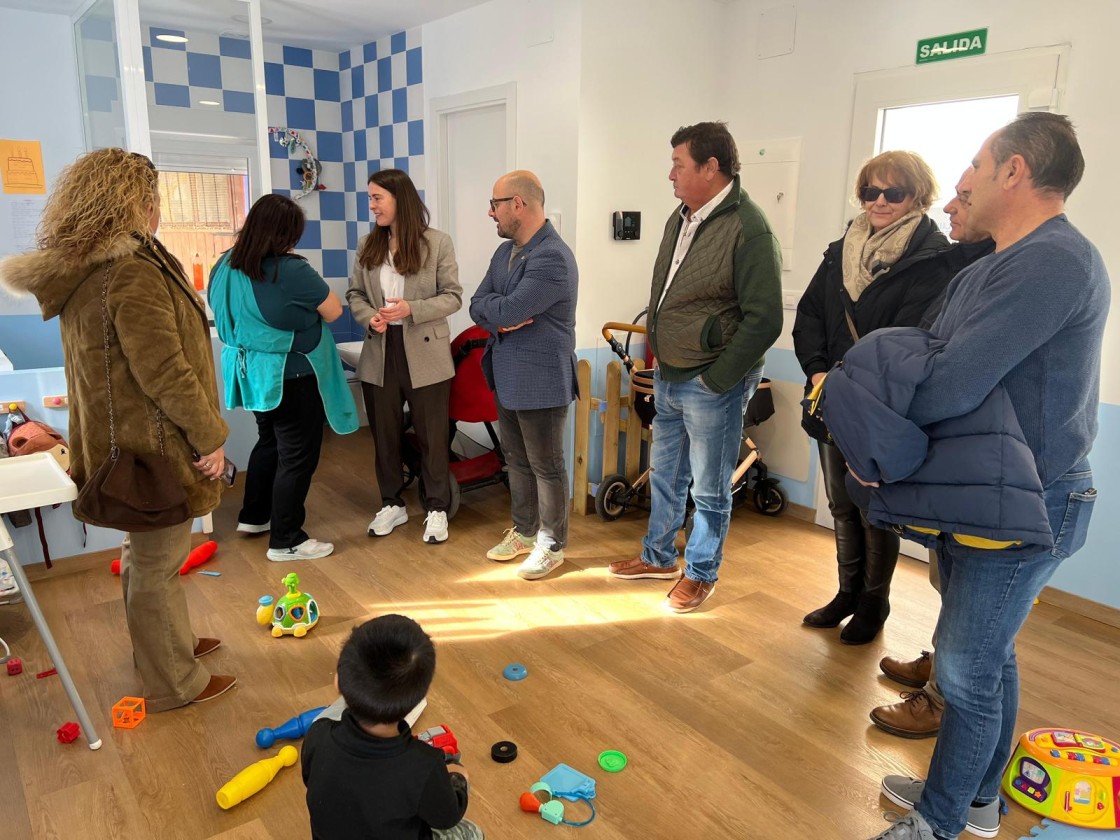 El PAR defiende servicios “a medida” para la conciliación en pueblos pequeños