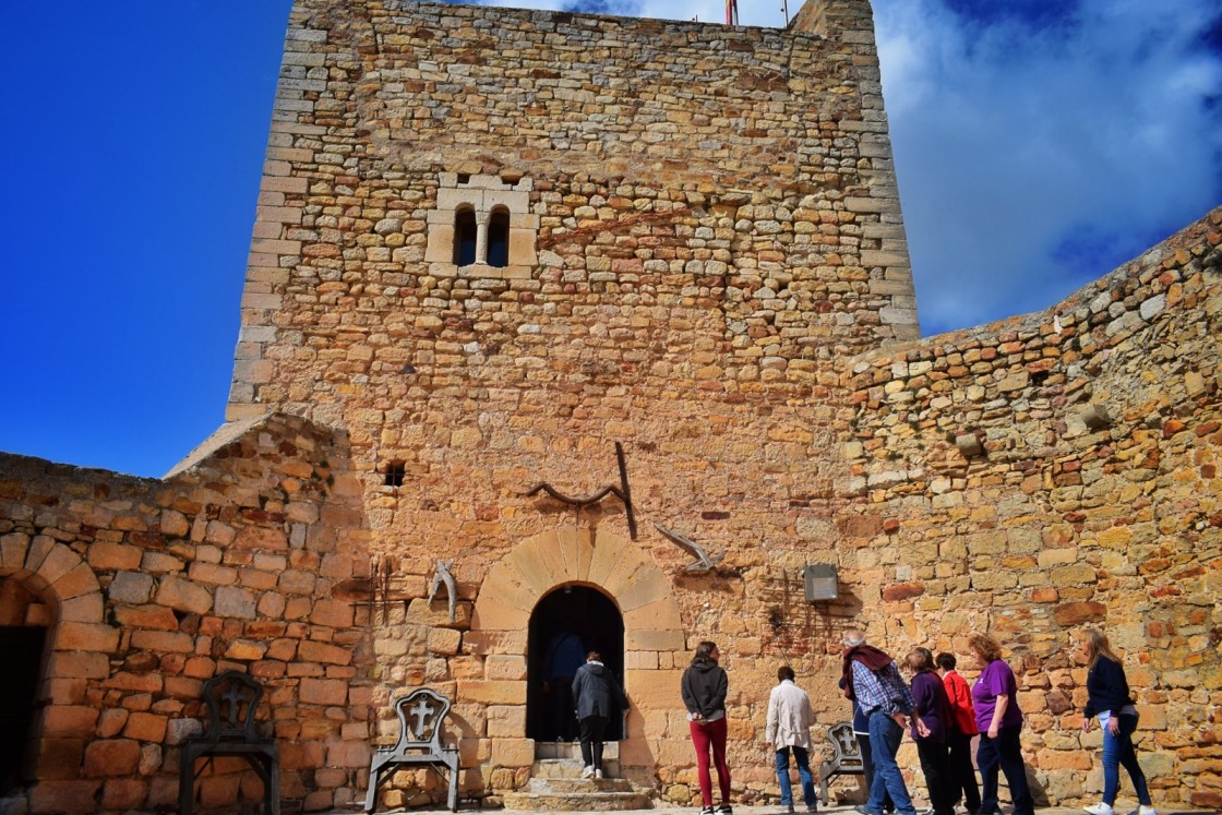 El castillo de Puertomingalvo recibe más de 1.400 visitas en 2025