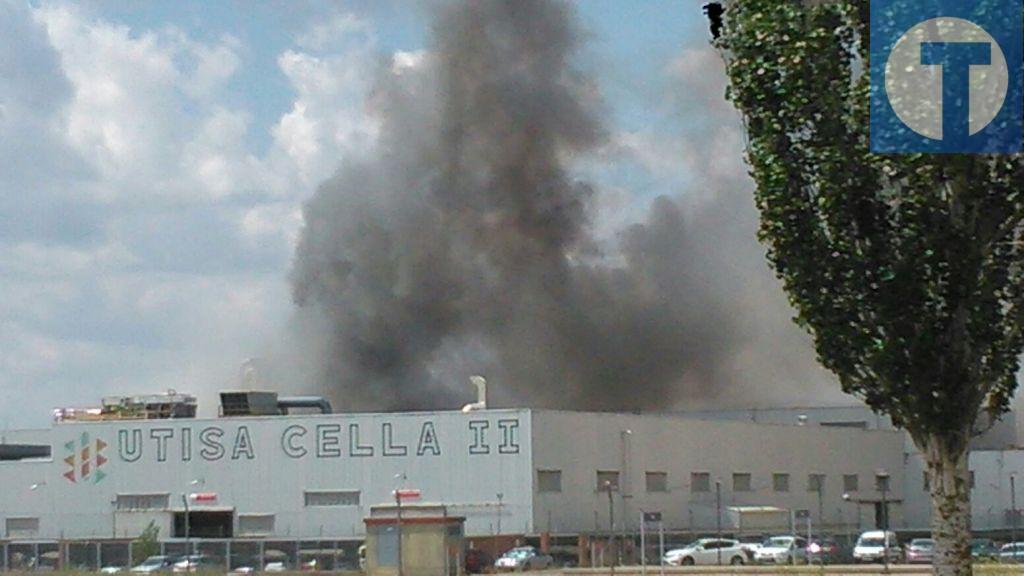 Extinguido un incendio sin daños personales en la fábrica Utisa II de Cella