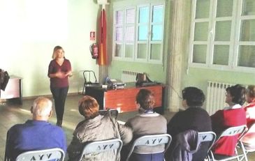 Alzhéimer Teruel viaja a los pueblos para hablar de esta enfermedad