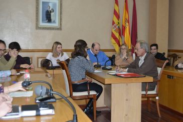 Alcañiz instará a DGA a cubrir vacantes de médicos rurales con convenios con la privada