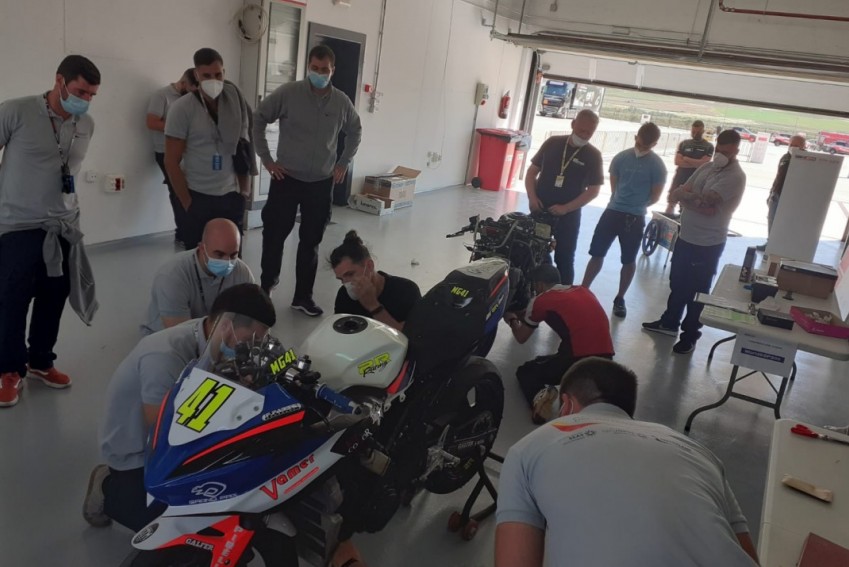 Alumnos del Máster del Motor Sport, en primera linea en WorldSBK en Motorland