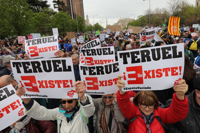 Las formaciones políticas ya consideran a la coordinadora Teruel Existe como un partido más