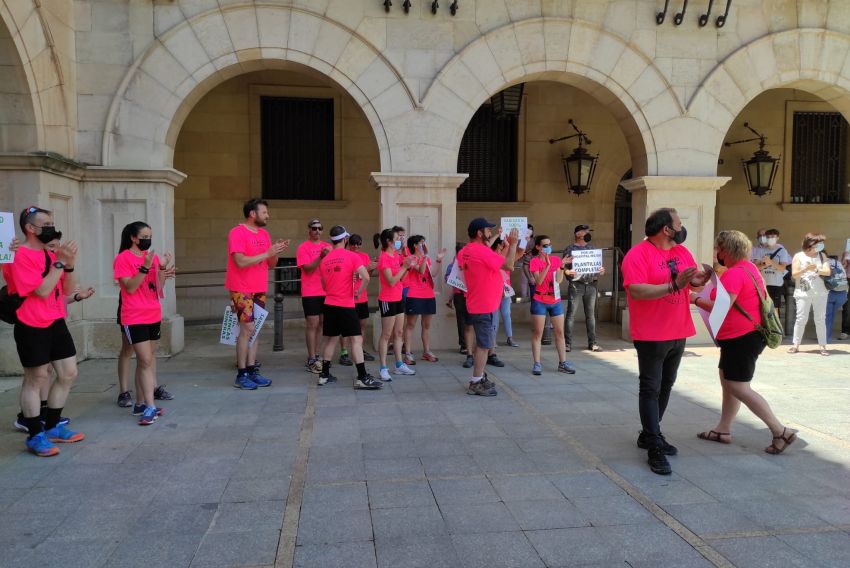 La carrera de relevos por una sanidad pública rural al 100% hace meta en Teruel