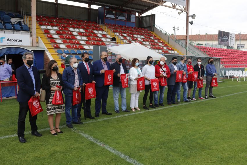 'Quédate conmigo', lema para la nueva campaña de socios del CD Teruel