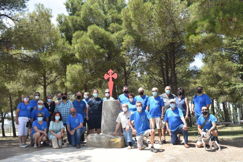 Una Cruz de Santiago recibe al peregrino en el parque San Macario de Andorra