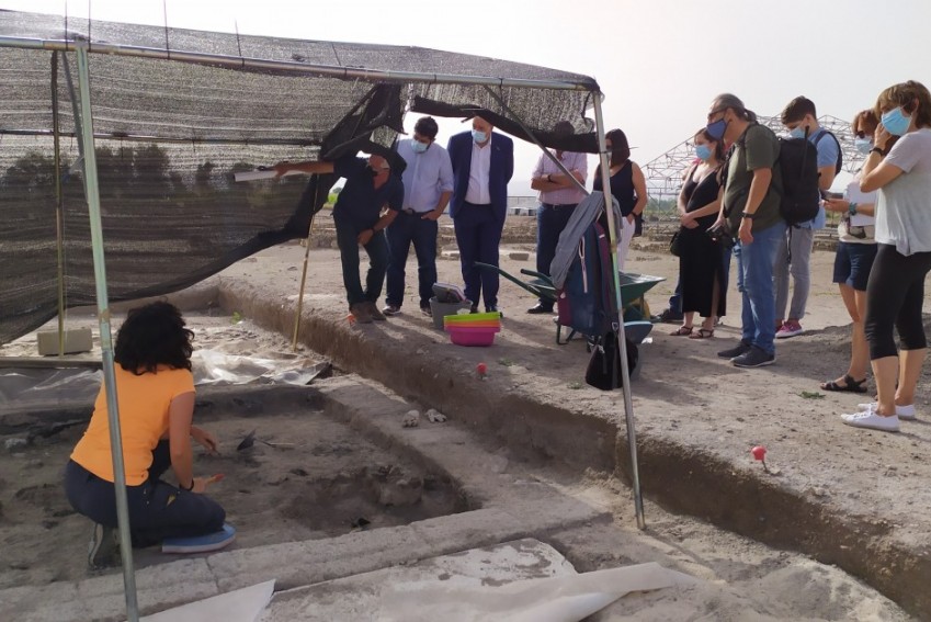 Comienzan las visitas guiadas para ver los mosaicos romanos del yacimiento de La Caridad de Caminreal