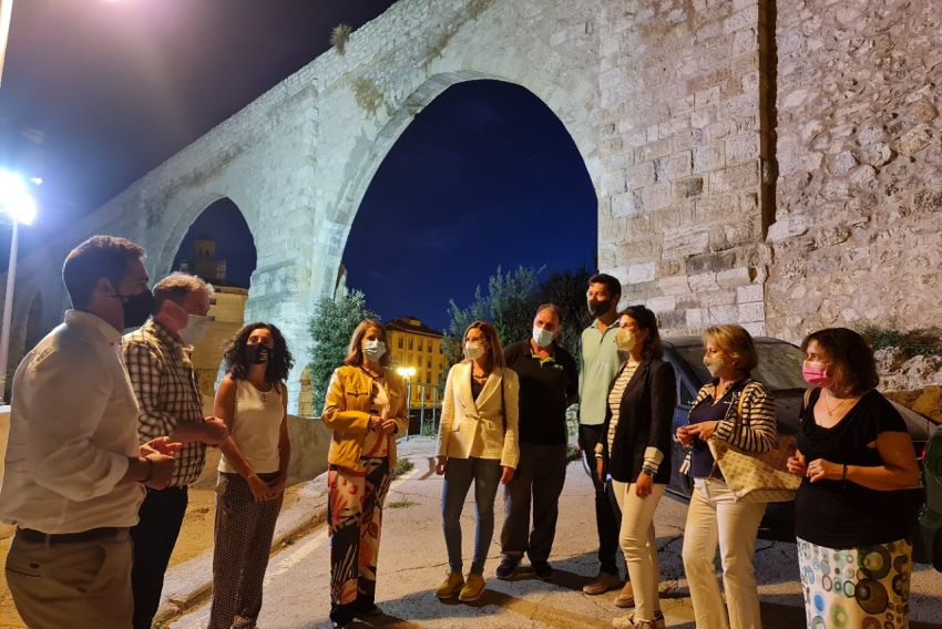 Un jardín colgante cubrirá el mirador situado frente a Los Arcos en el barrio del Carrel